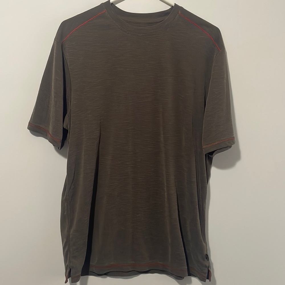 Tommy Bahama Short Sleeve Basic Shirt Size Medium